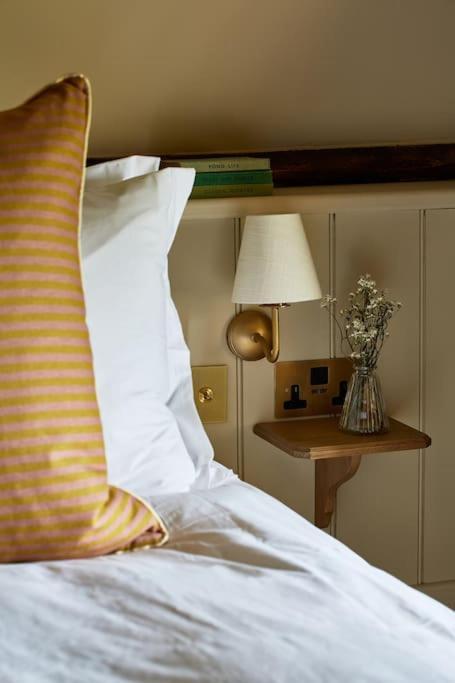 Dawn At The Sun Inn Felmersham, Our Signature Duplex Suite Sharnbrook Екстериор снимка